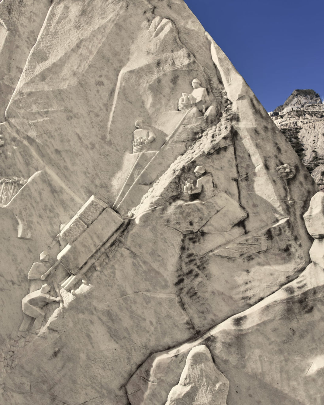 Le fasi di lavorazione del marmo e il valore dell’artigianalità