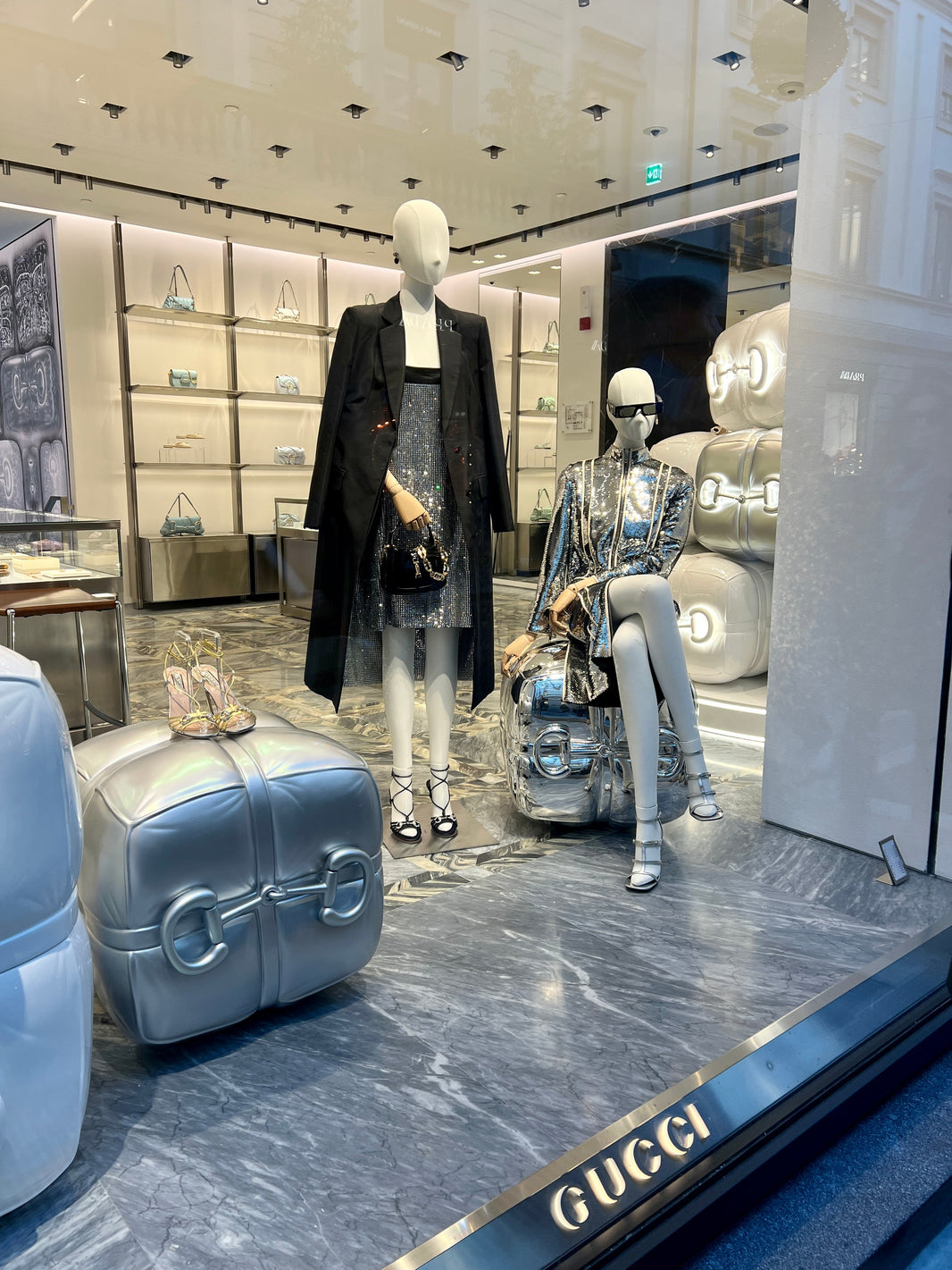 gucci boutique monte napoleone milano